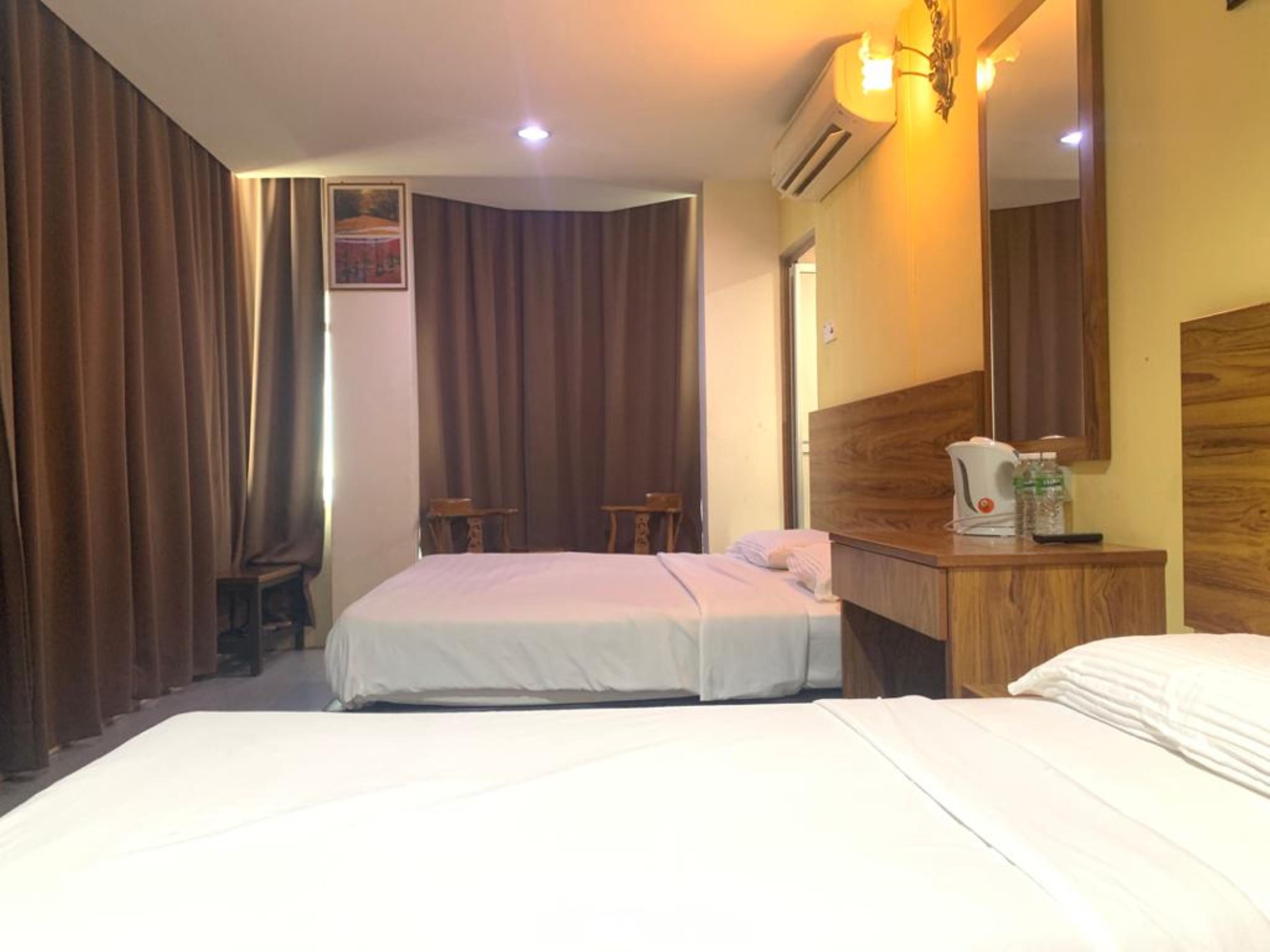 Oyo 89877 Sun Triang Hotel Kampong Kerayong Ngoại thất bức ảnh