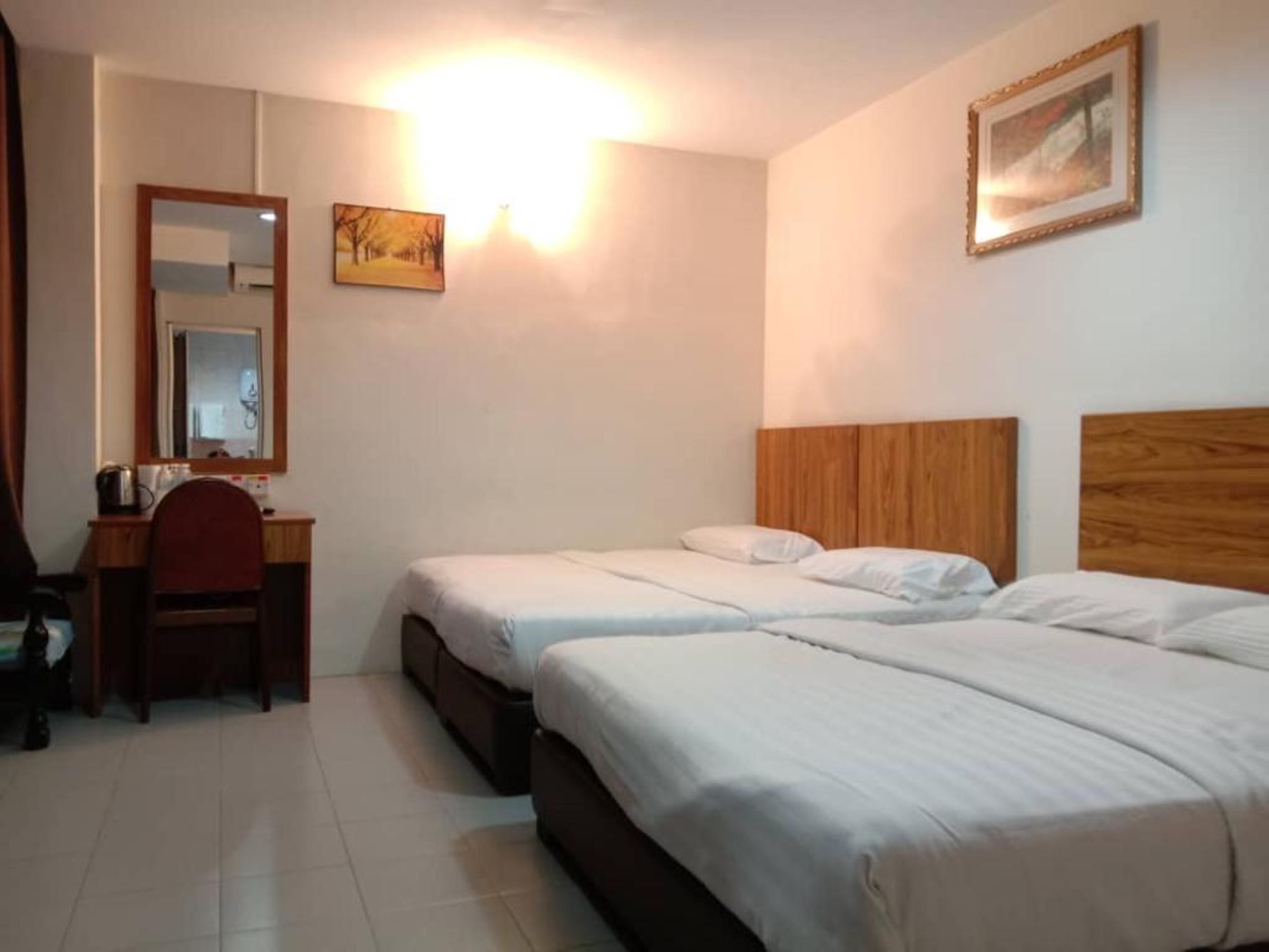 Oyo 89877 Sun Triang Hotel Kampong Kerayong Ngoại thất bức ảnh