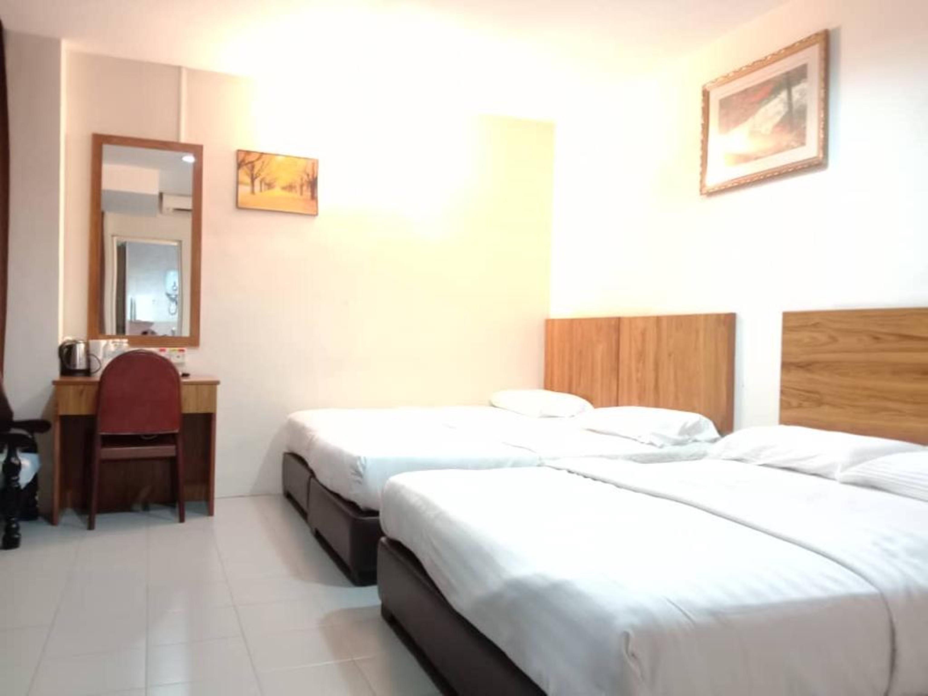 Oyo 89877 Sun Triang Hotel Kampong Kerayong Ngoại thất bức ảnh