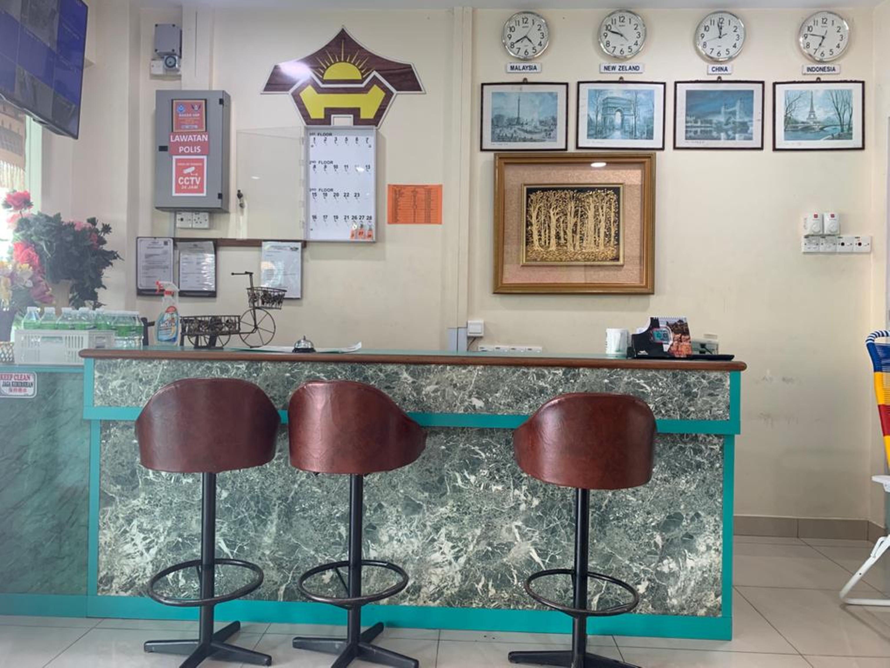 Oyo 89877 Sun Triang Hotel Kampong Kerayong Ngoại thất bức ảnh