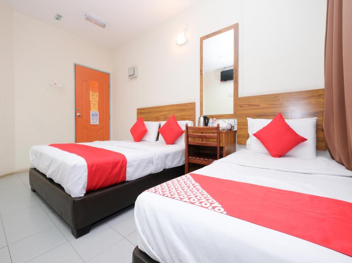 Oyo 89877 Sun Triang Hotel Kampong Kerayong Ngoại thất bức ảnh
