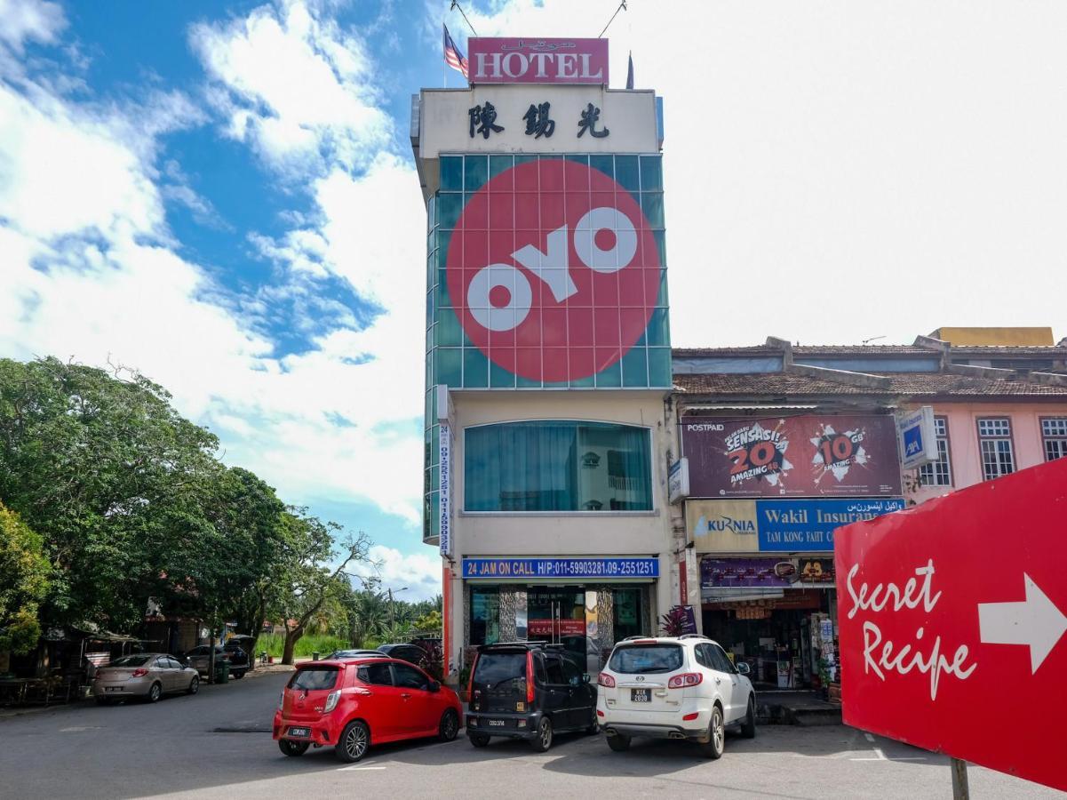 Oyo 89877 Sun Triang Hotel Kampong Kerayong Ngoại thất bức ảnh